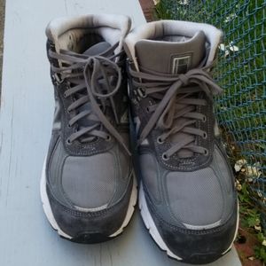 New Balance high top 990